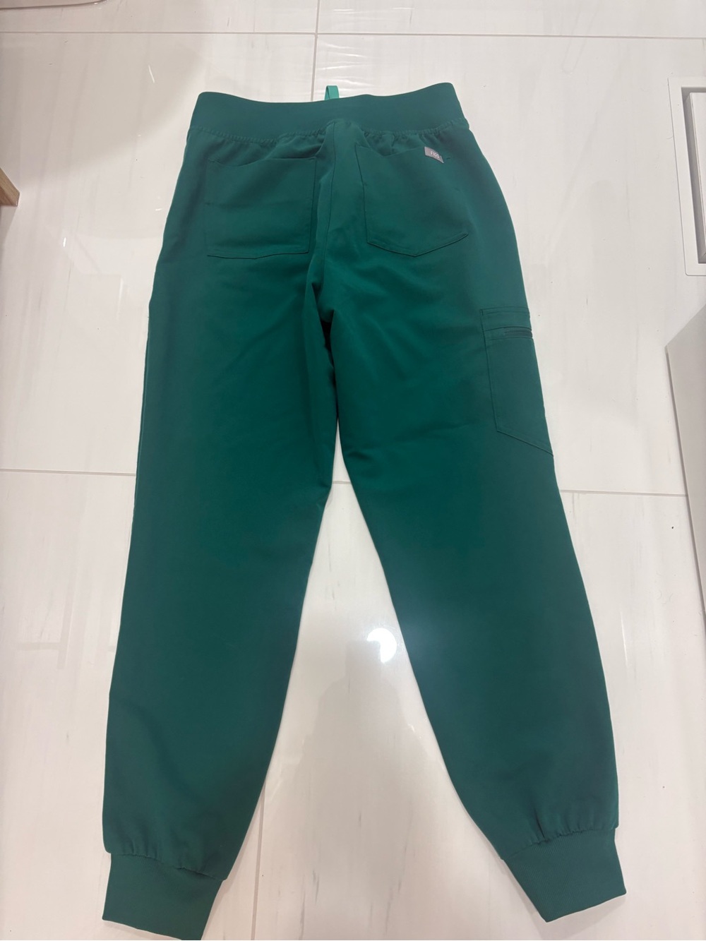 FIGS Hunter Green Zamora Jogger Pants - Picture 2 of 5